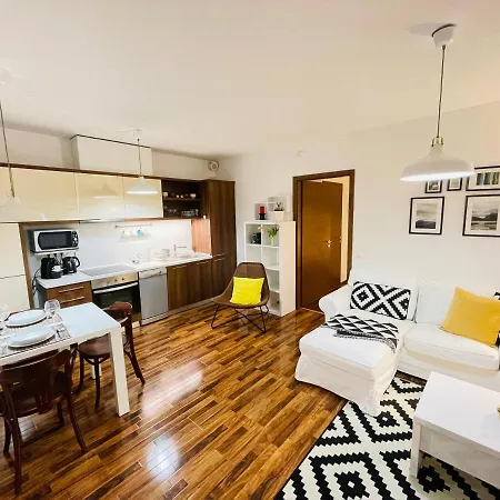 Peony Szekely Mihaly - Free Garage Apartamento Budapest